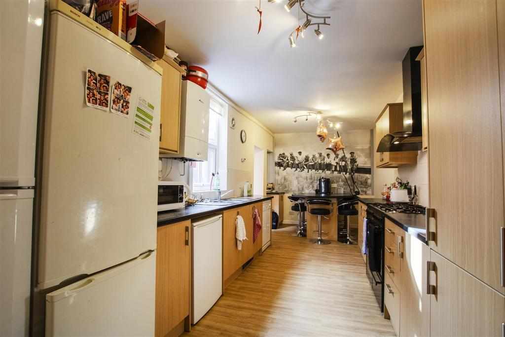 Flat Bournbrook Road in Birmingham