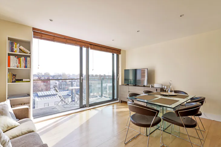 Flat Nightingale Place in Greater London