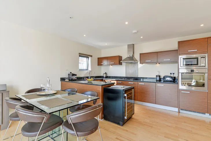 Flat Nightingale Place in Greater London