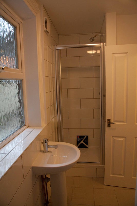 Room Belvedere Buildings in Greater London