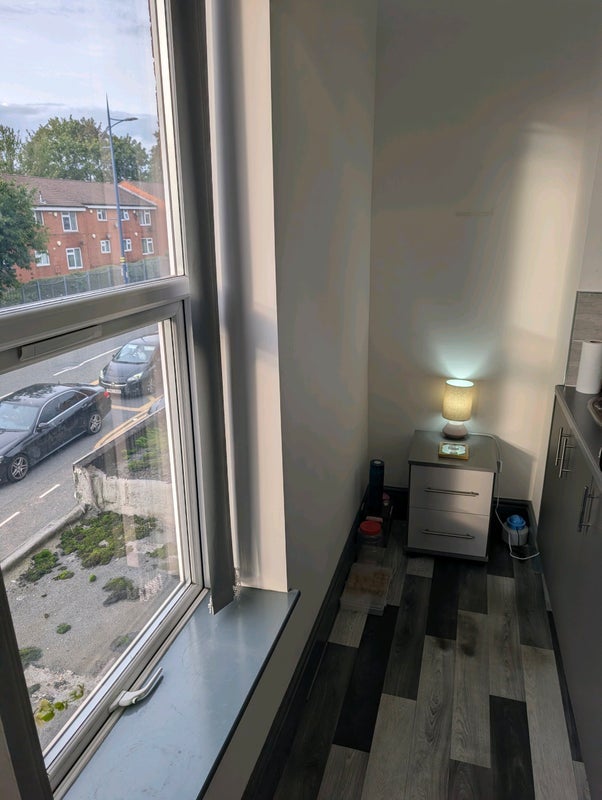 Room Great Cheetham Street East in Salford
