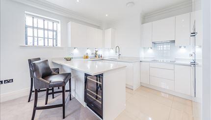 Flat Rainville Road in Greater London