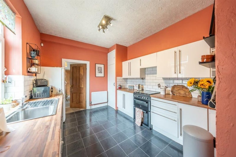 Room Rectory Road in Gateshead