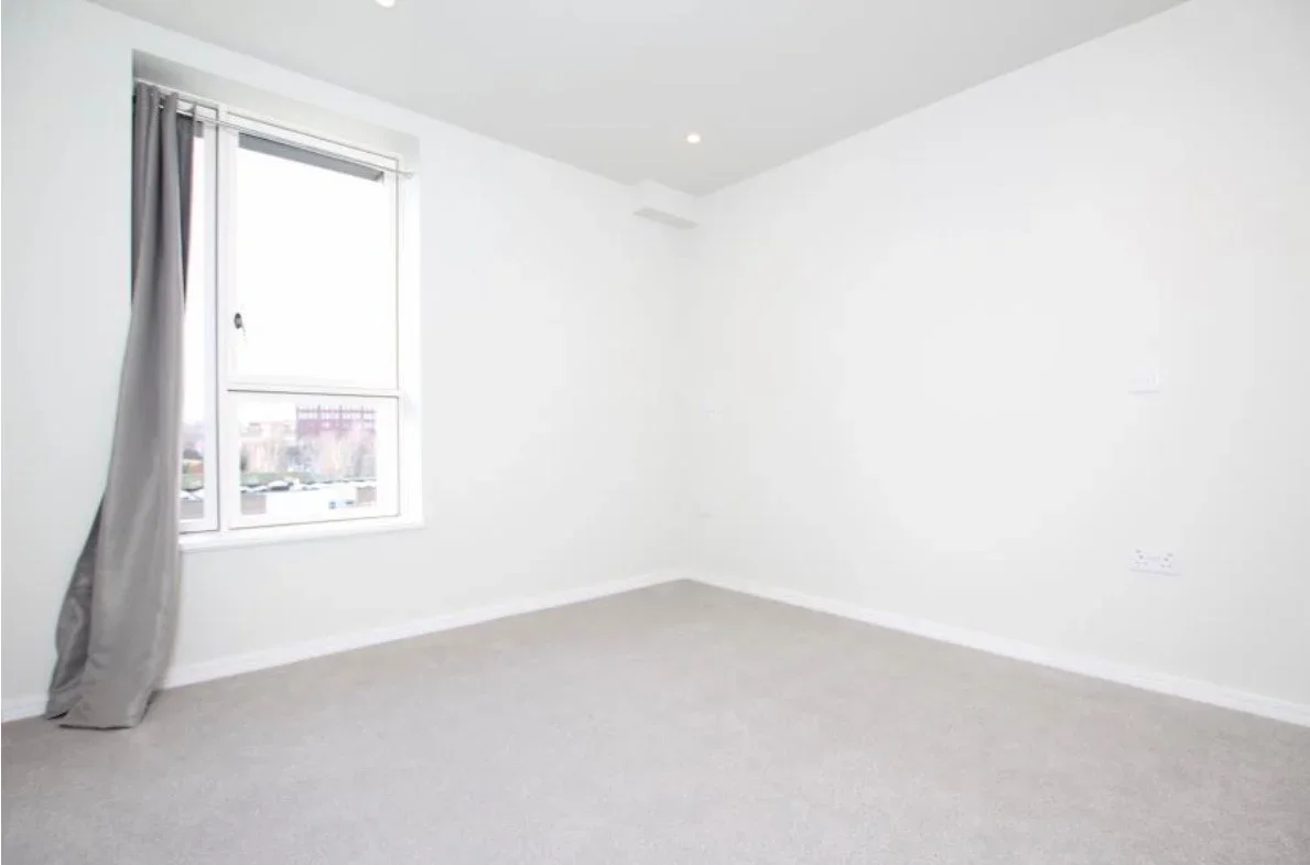 Flat Dalby Avenue in Bristol