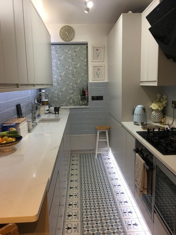 Room Pond Place in Greater London