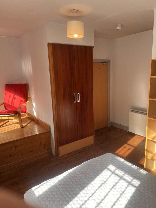 Room Turner Street in Manchester