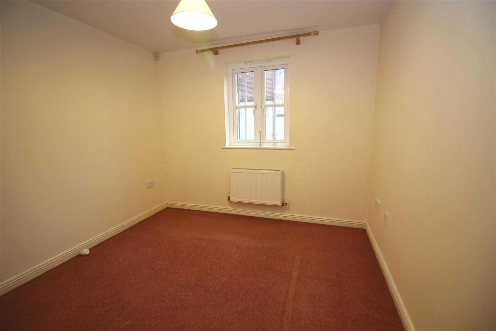 Flat Threipland Drive in Cardiff