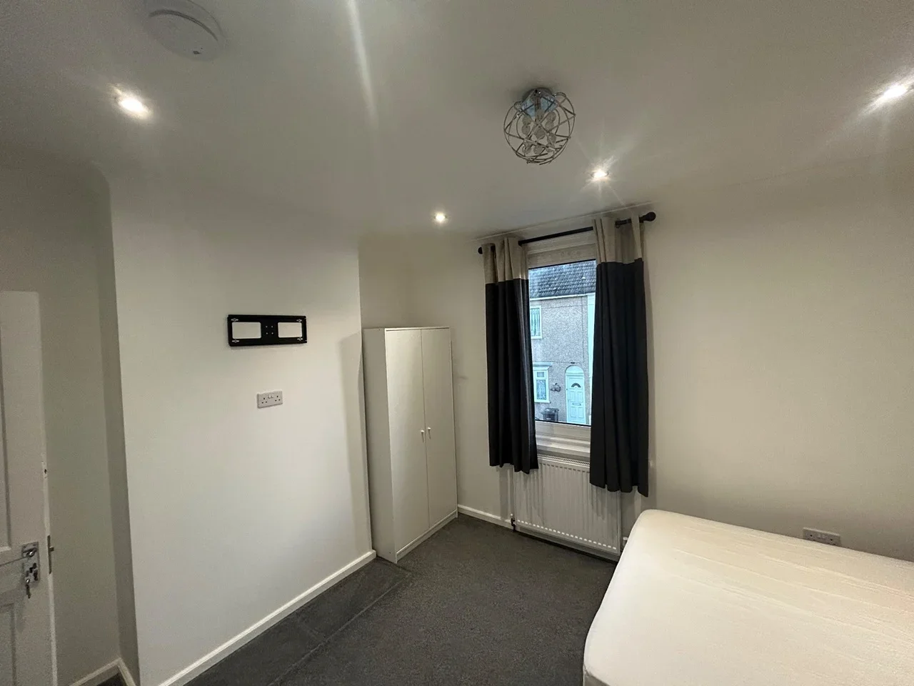 Room Dawes Street in Gillingham