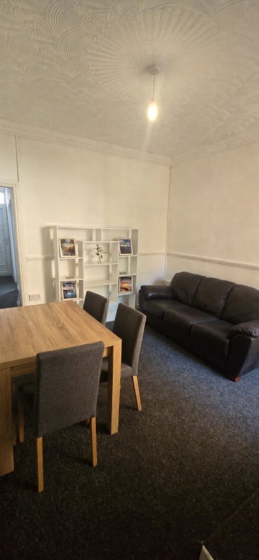 Room Malmesbury Road in Birmingham