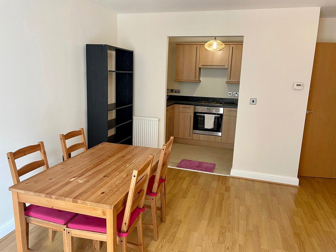 Flat Joslin Avenue in Greater London
