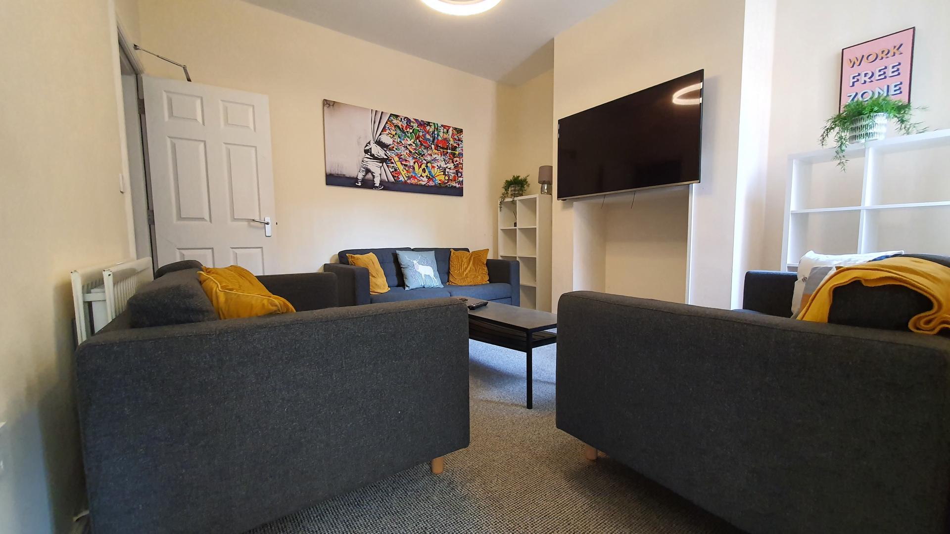 Room West Lorne Street in Chester