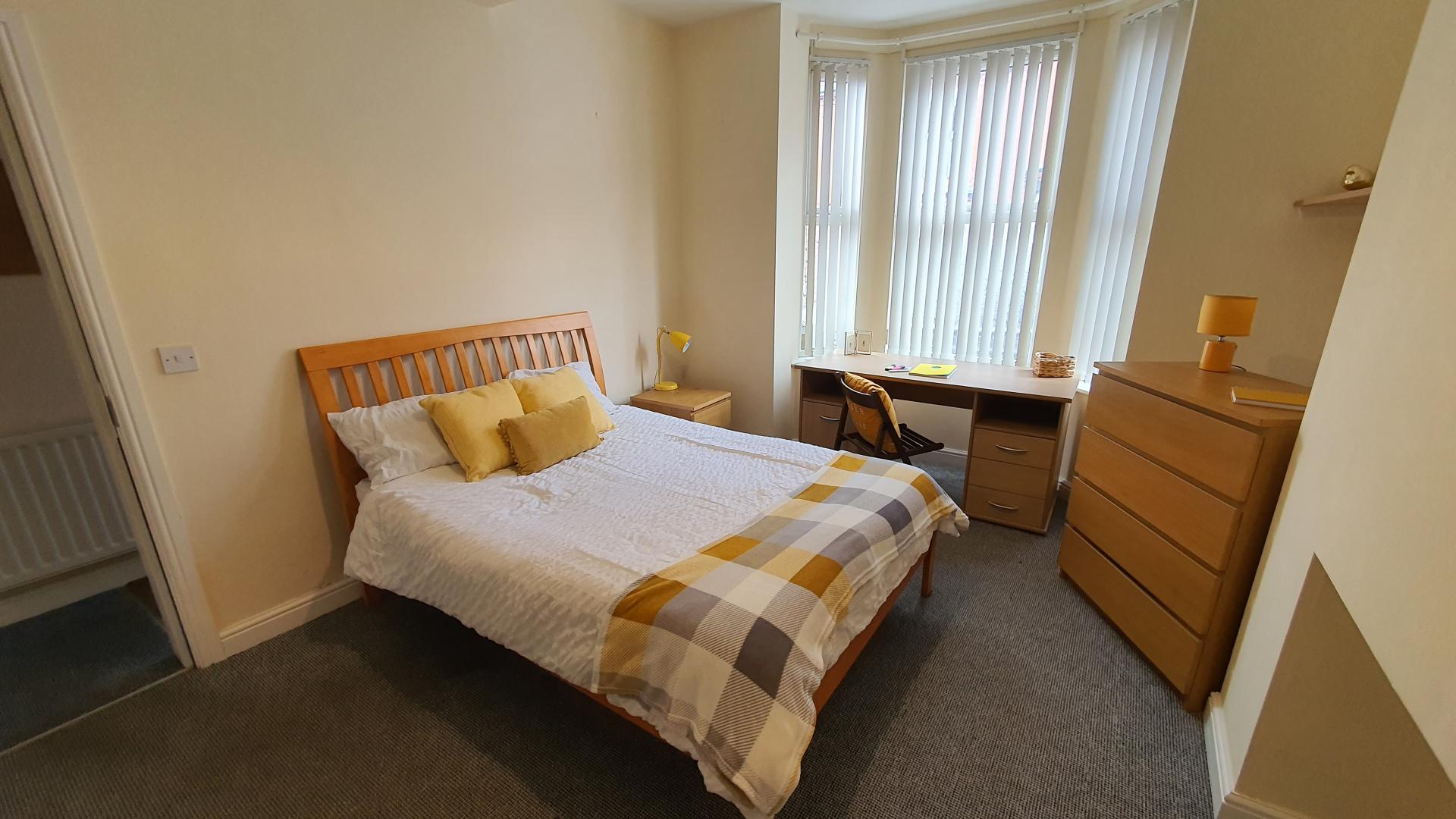 Room West Lorne Street in Chester