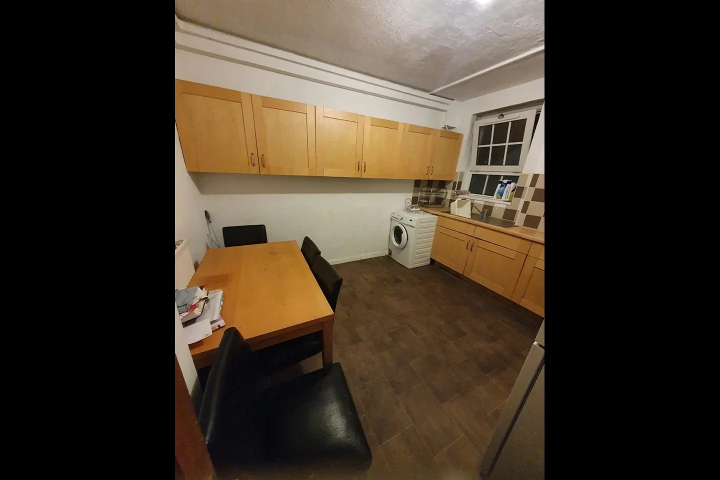 Room Twine Court in Greater London
