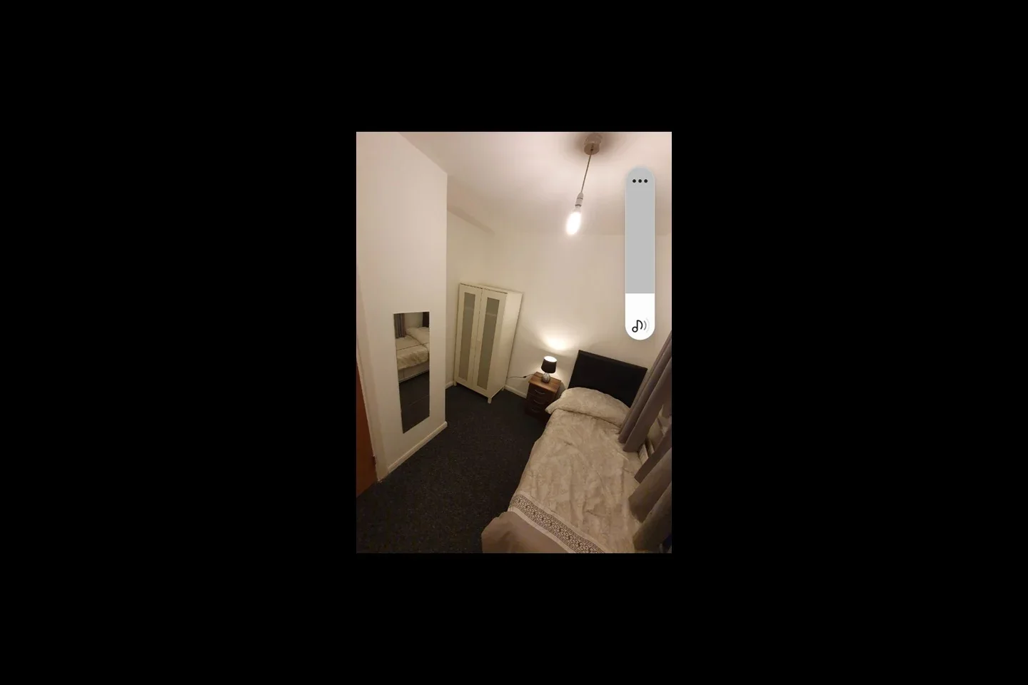 Room Twine Court in Greater London
