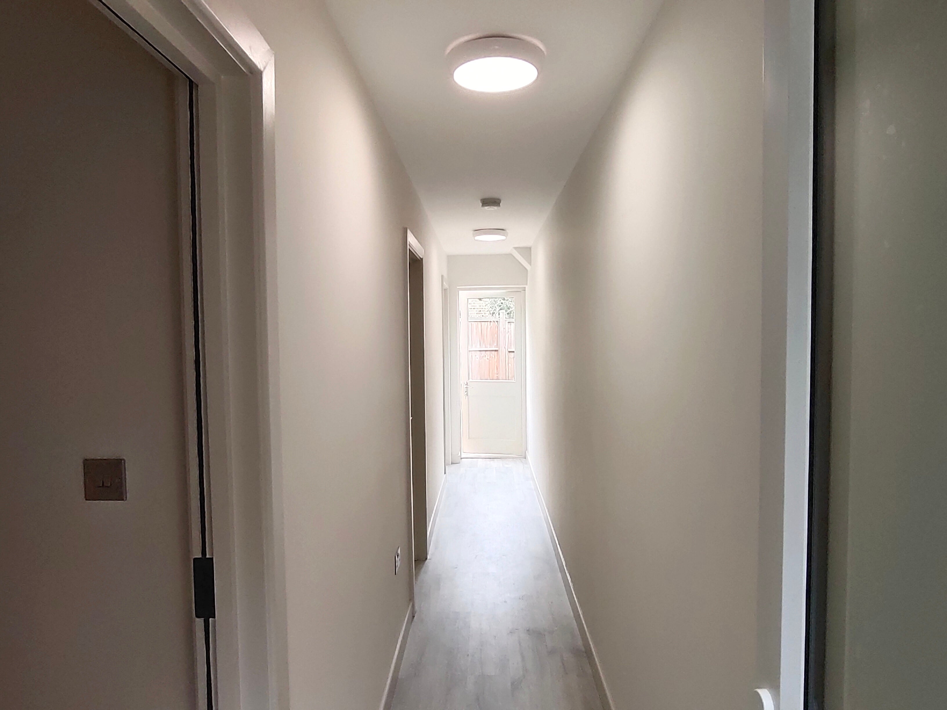 Flat Villiers Road in Greater London
