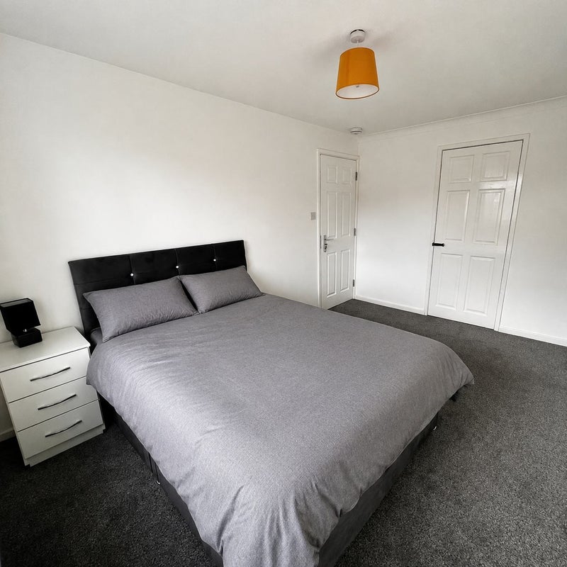 Room Newland Close in Redditch