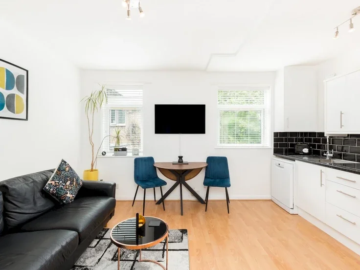 Flat Russell Terrace in Royal Leamington Spa