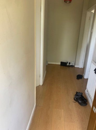 Flat Wickham Road in Greater London