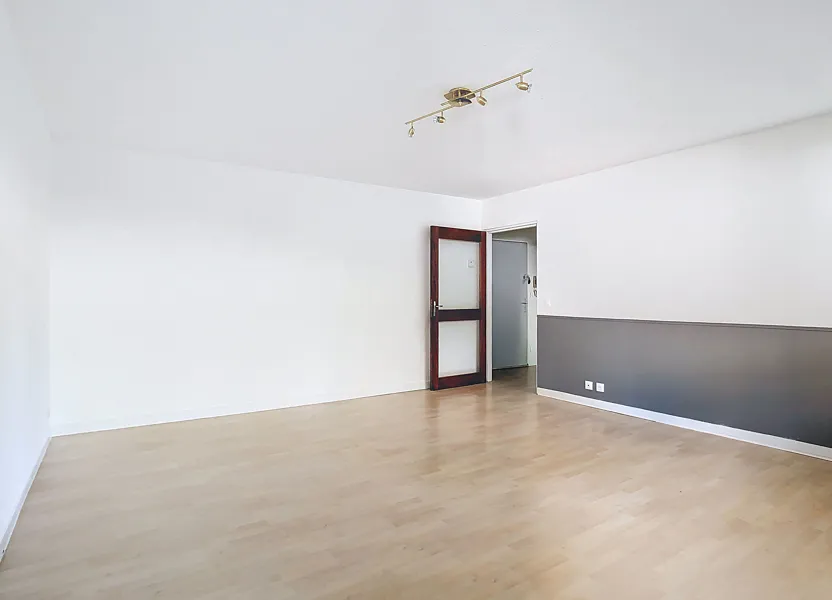 Flat Avenue Aristide Briand in Aurillac
