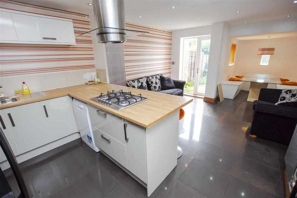 Flat Teignmouth Road in Birmingham