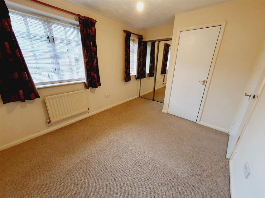House Saint Swithins Close in Kettering