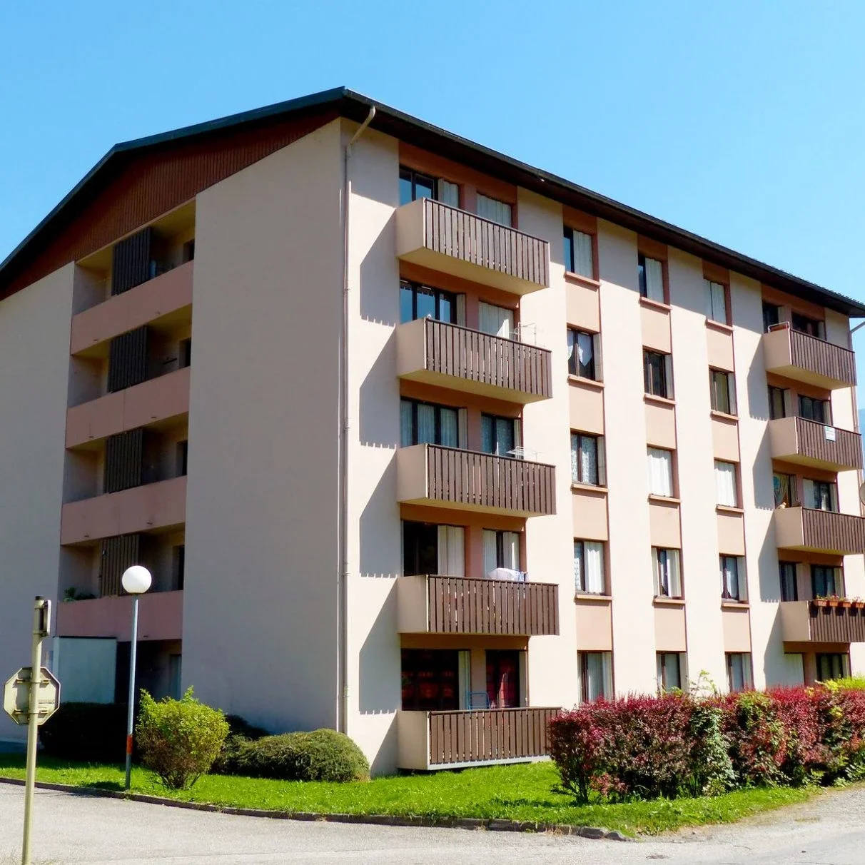 Flat Rue des Écoles in Val-d'Arc