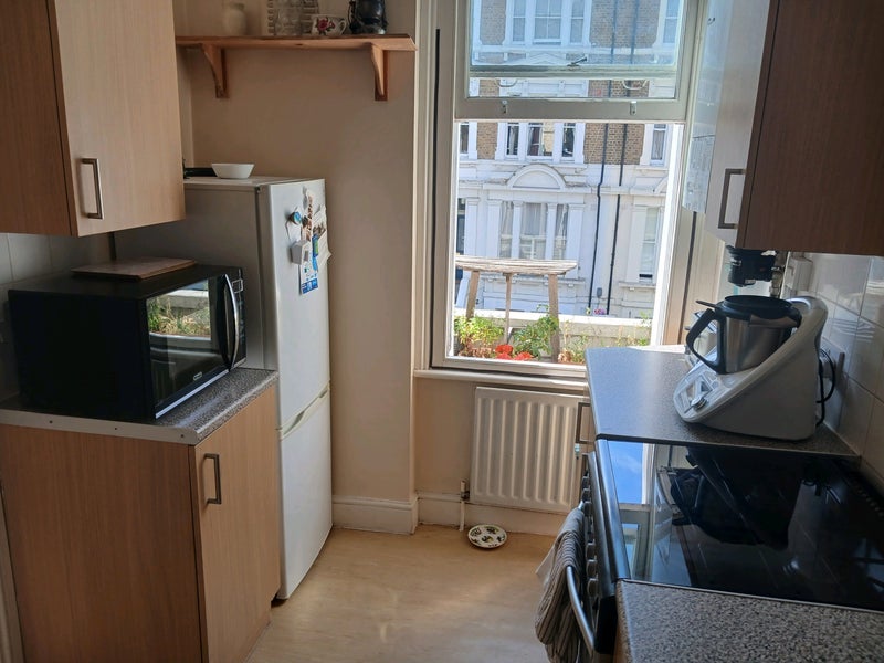 Room Grittleton Road in City of Westminster