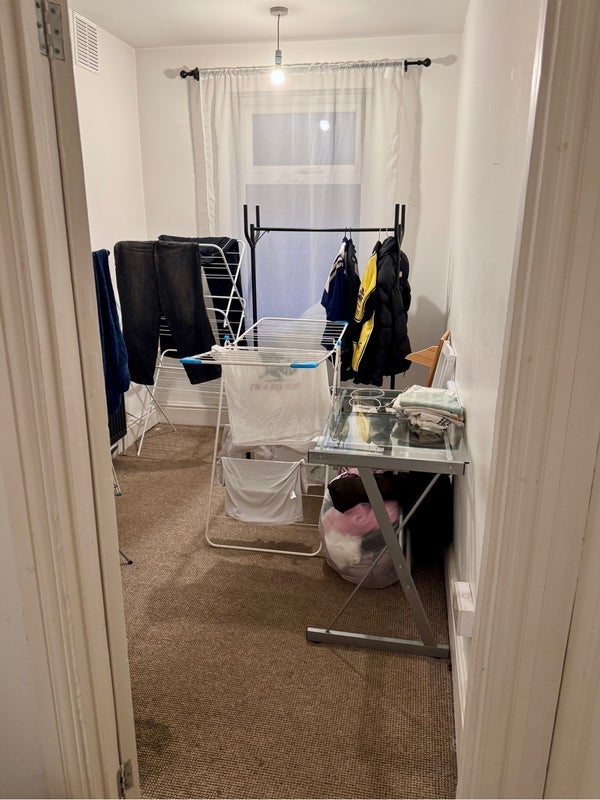 Room Filwood Road in Bristol