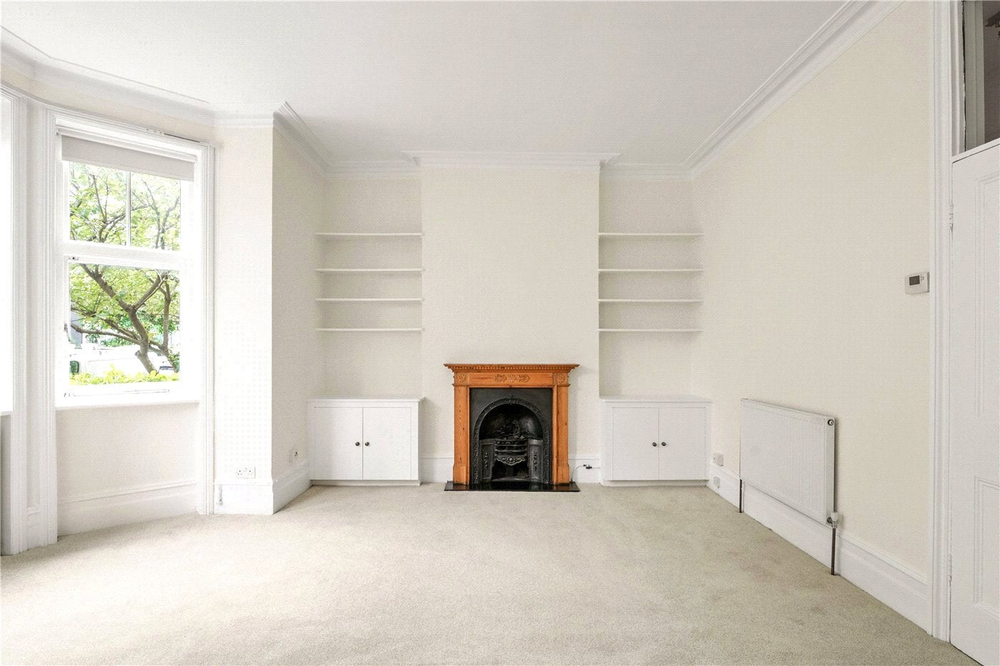 Flat Elgin Crescent in Greater London