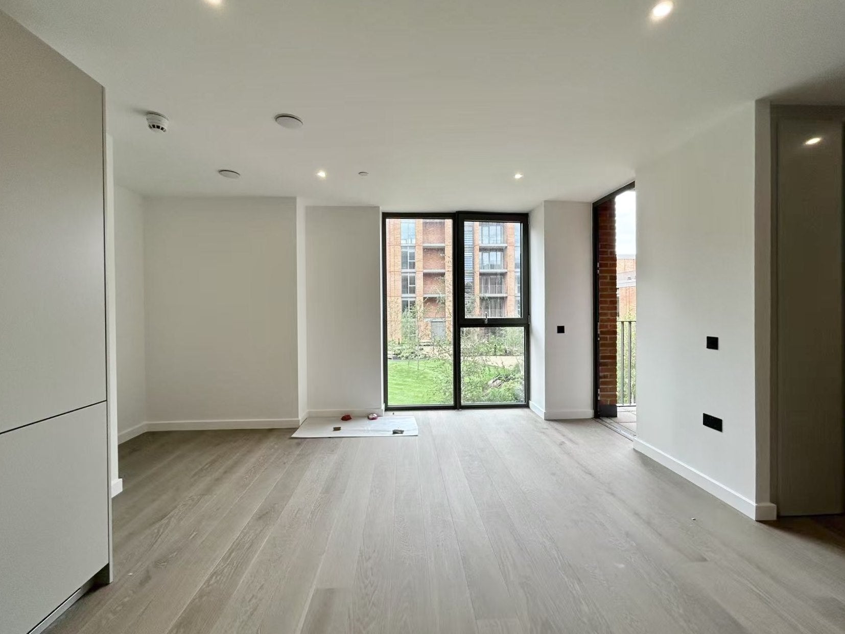 Flat Wandsworth Bridge Road in Greater London