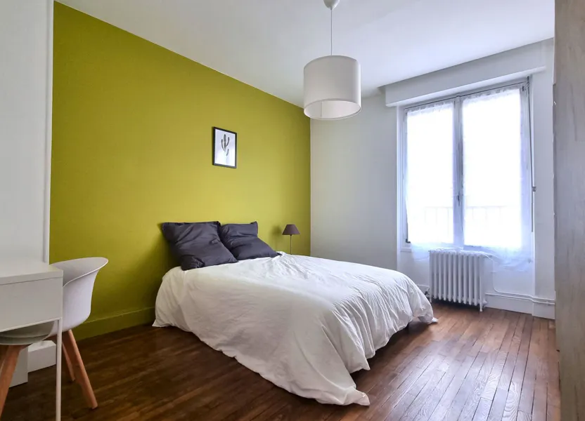 Chambre Rue de Bernières à Caen