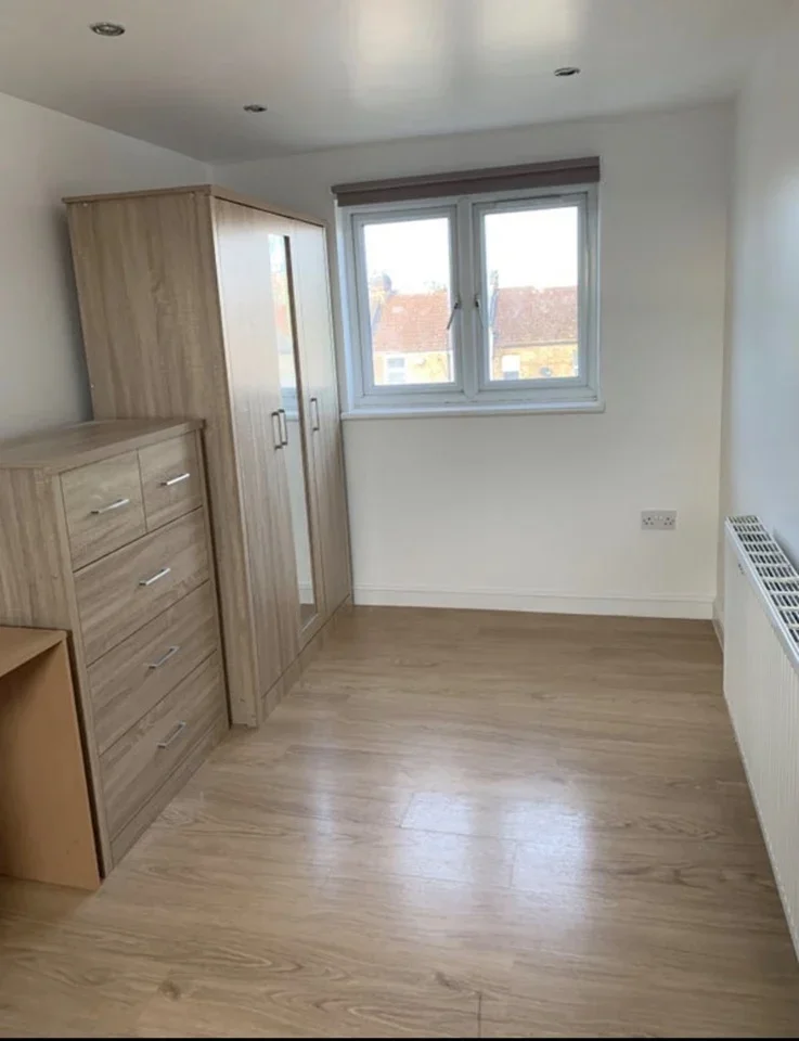 Room Rutland Road in Greater London