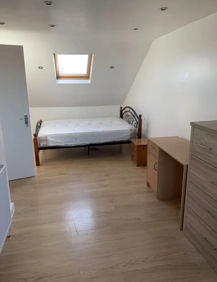 Room Rutland Road in Greater London