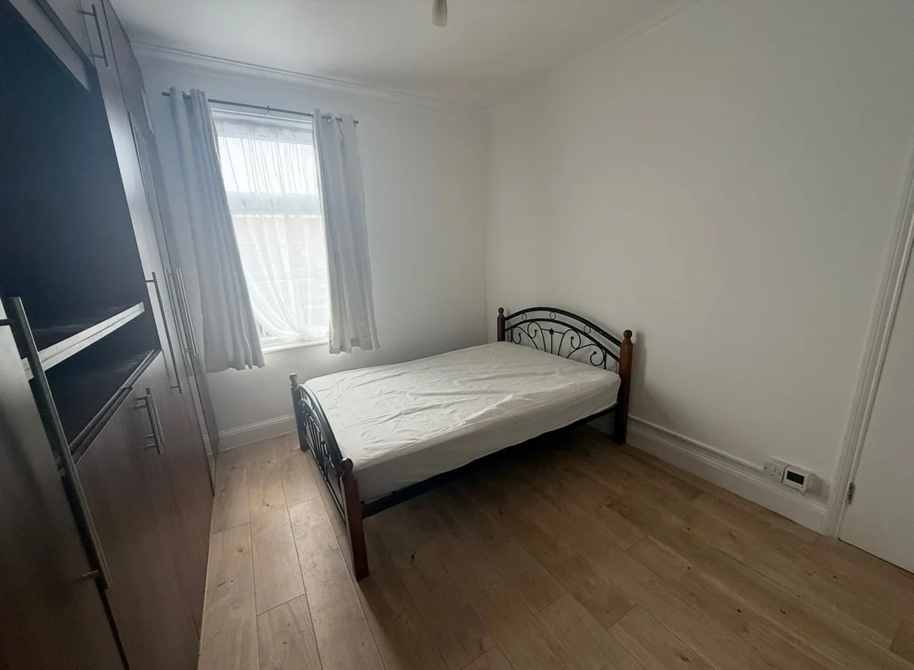 Room Rutland Road in Greater London