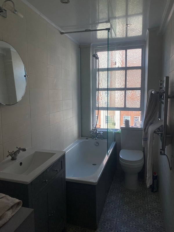 Room Park West Place in City of Westminster