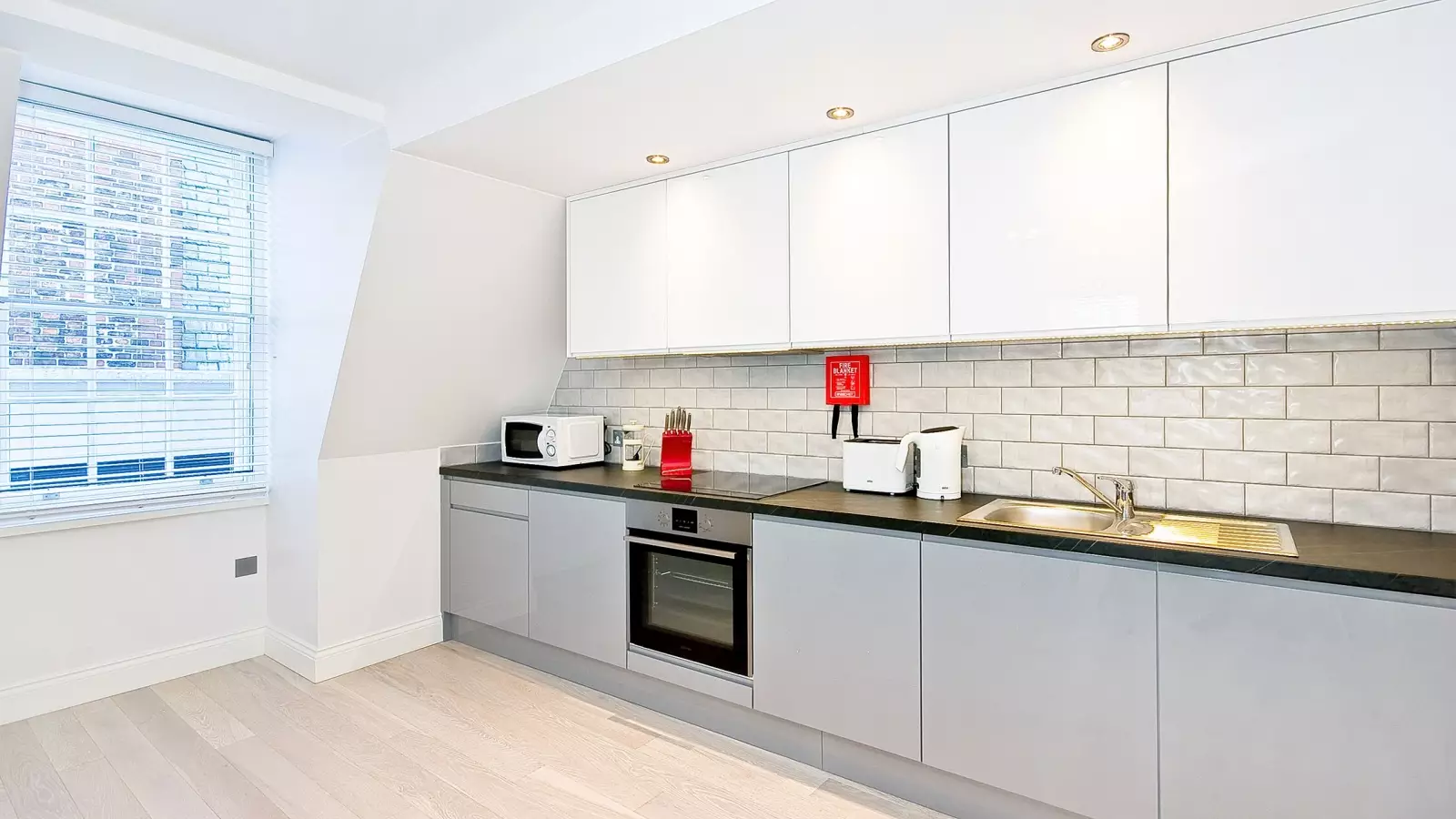 Flat Strand in City of Westminster