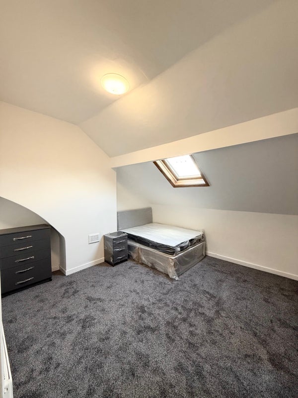 Room Heald Grove in Manchester