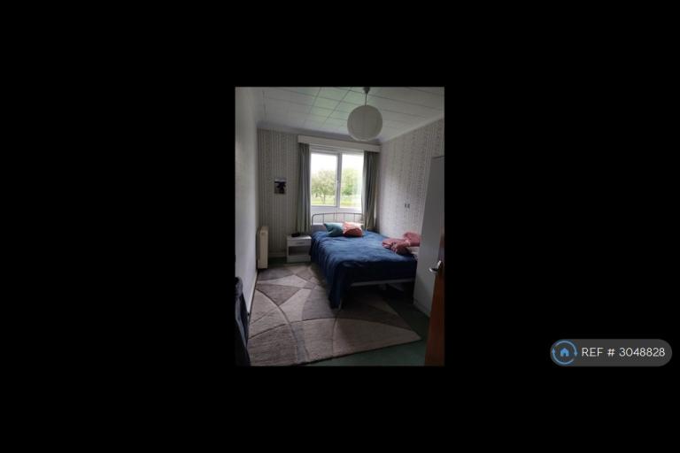 Flat St Keverne Square in Newcastle upon Tyne