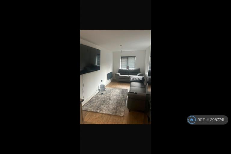 Flat Chantry Lane in Grimsby