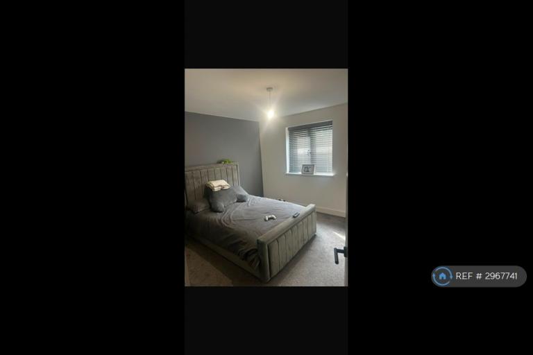 Flat Chantry Lane in Grimsby
