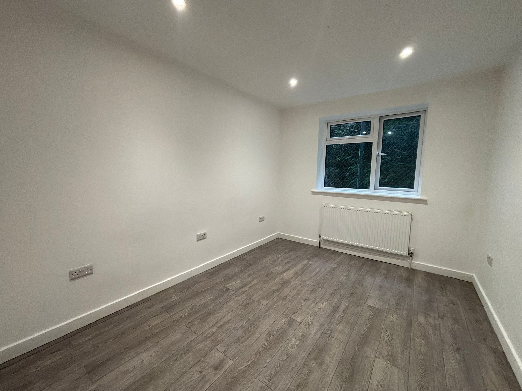 Flat Rowley Road in Torquay