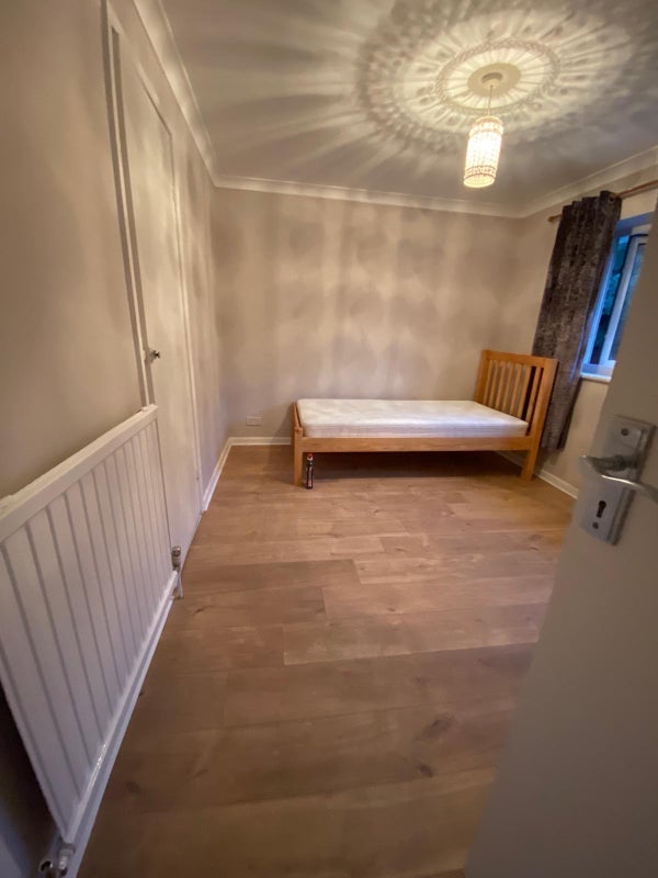 Room Wansbury Way in Swanley