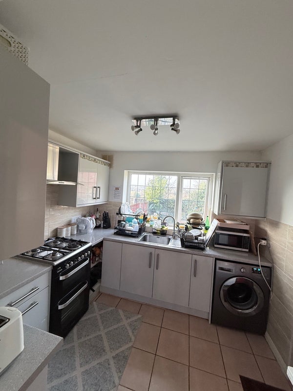 Room Jervoise Road in Birmingham