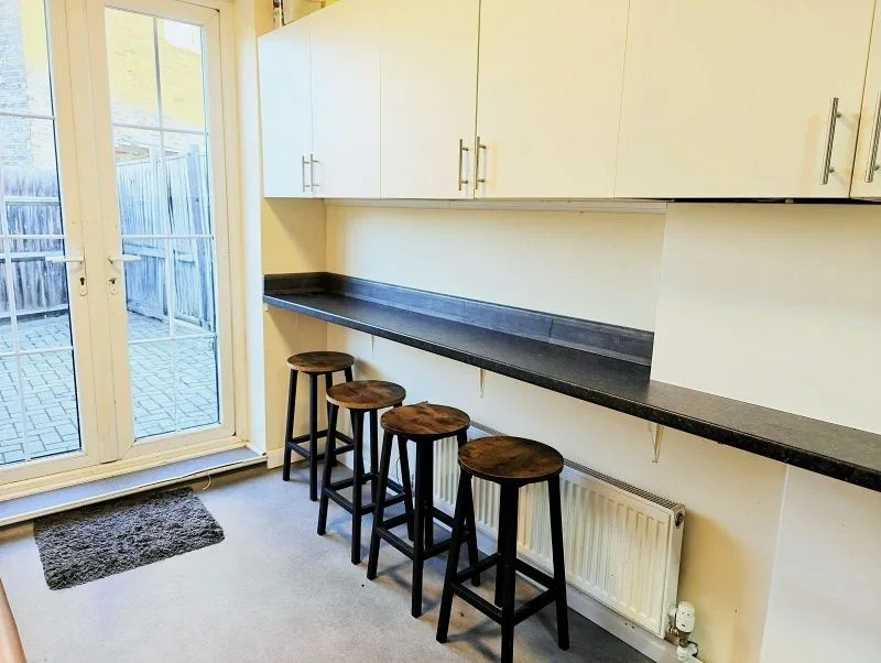 Room Milfoil Street in Greater London