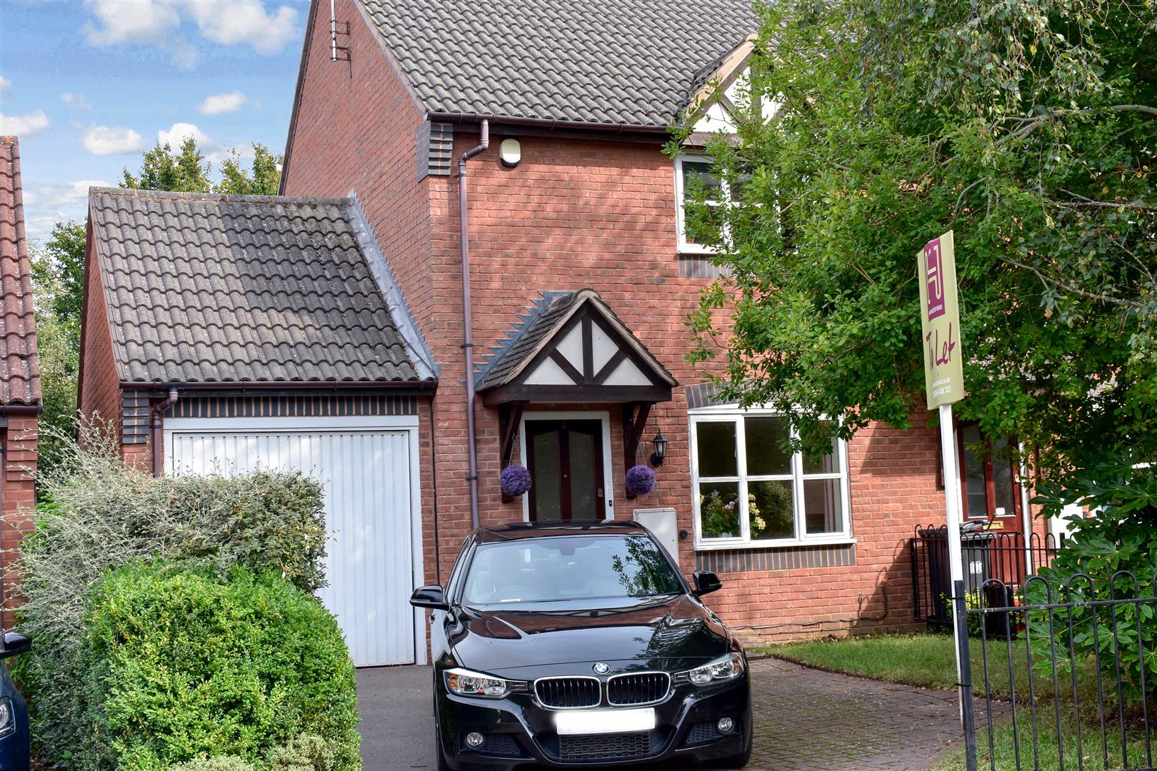 House Cobham Green in Warwick