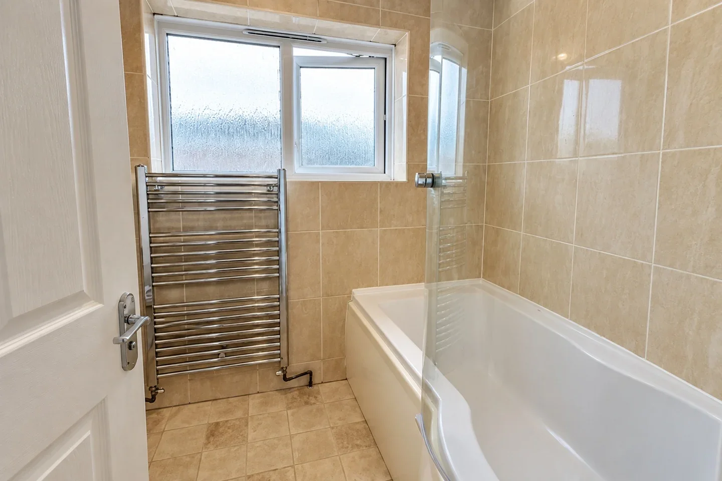 Room Clarence Lane in Greater London