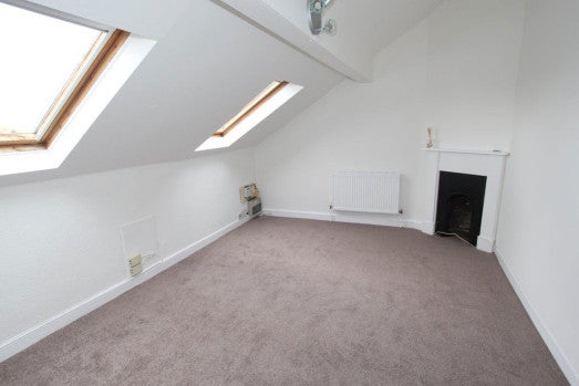 Flat Fancy Walk in Stafford