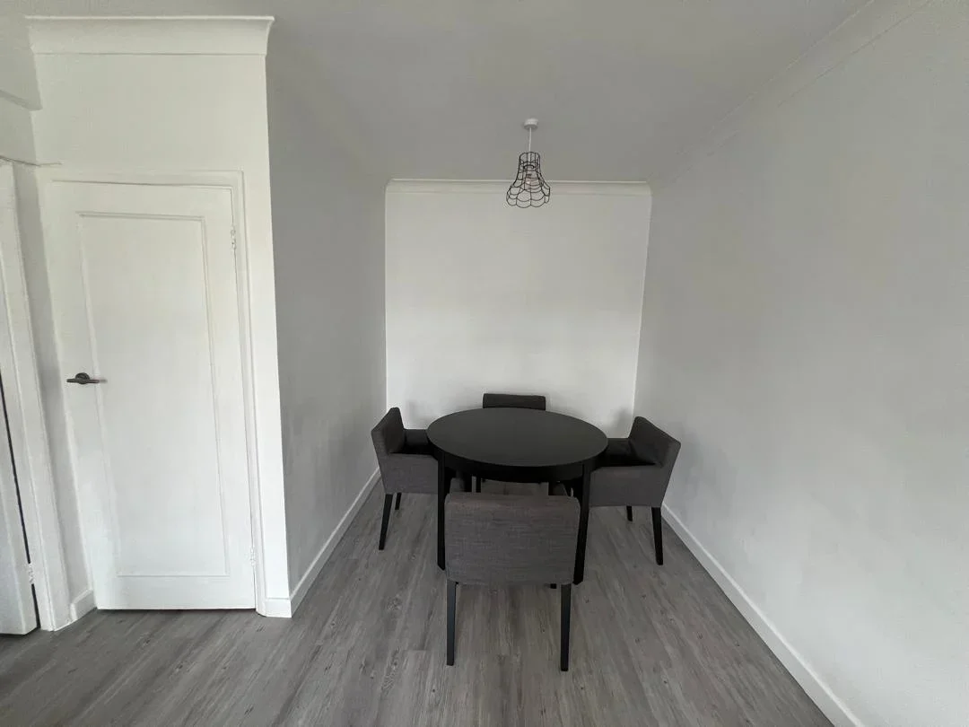 Flat Upper Richmond Road in Greater London