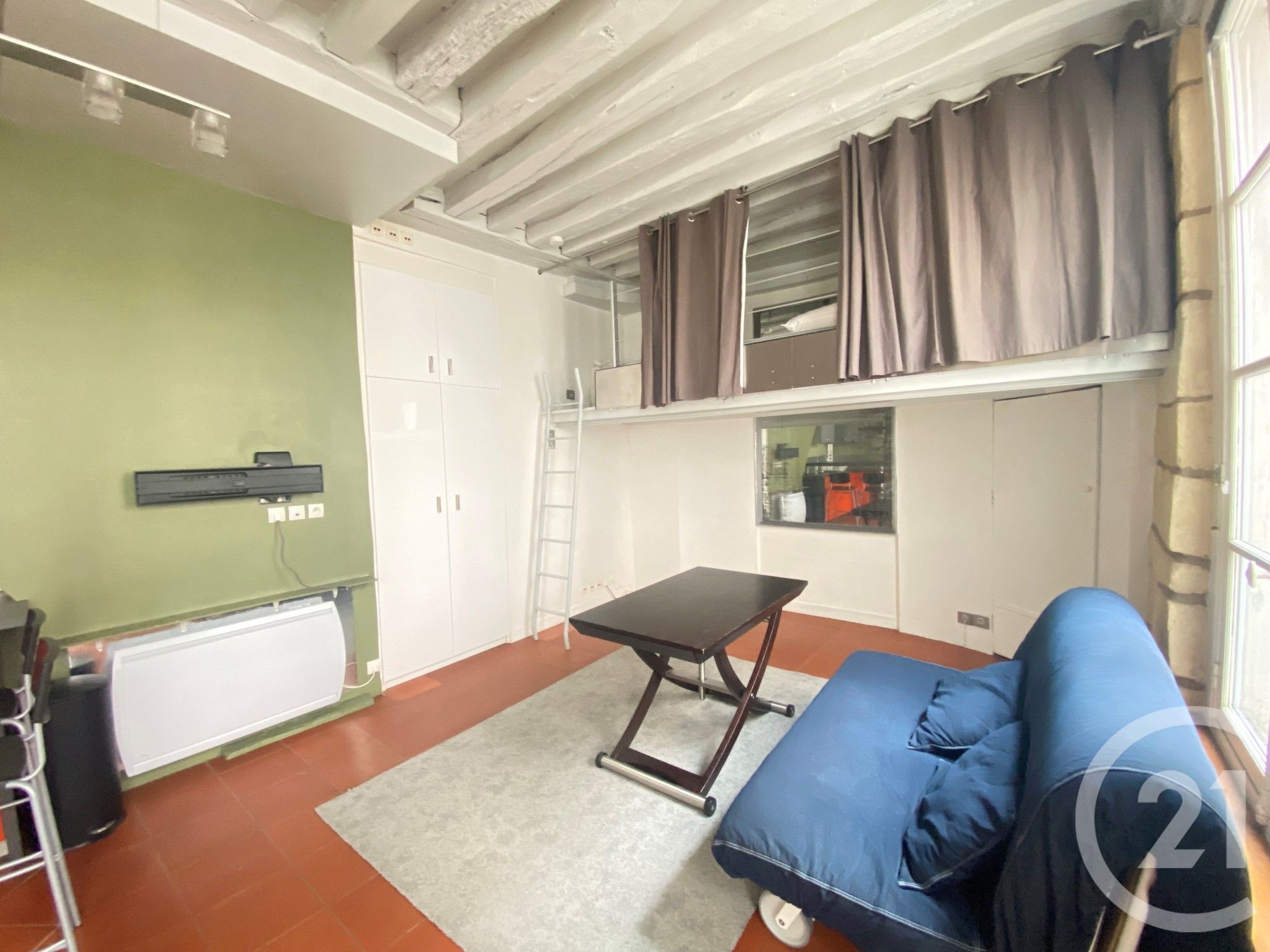 Appartement Rue Saint-André des Arts à Paris