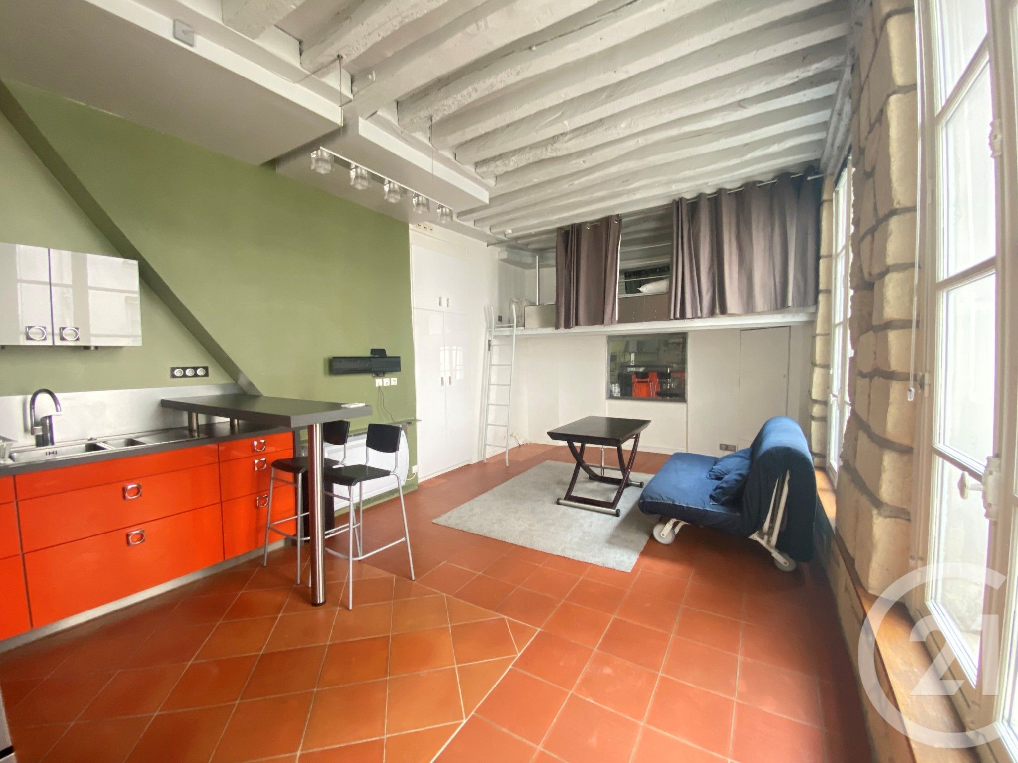 Appartement Rue Saint-André des Arts à Paris